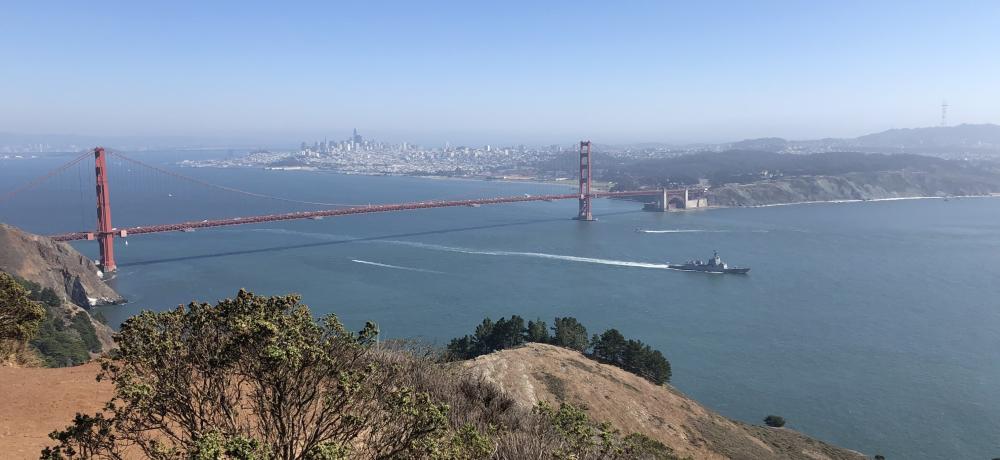 HMAS Brisbane Leaving San Francisco after a port visit to San Francisco, California.