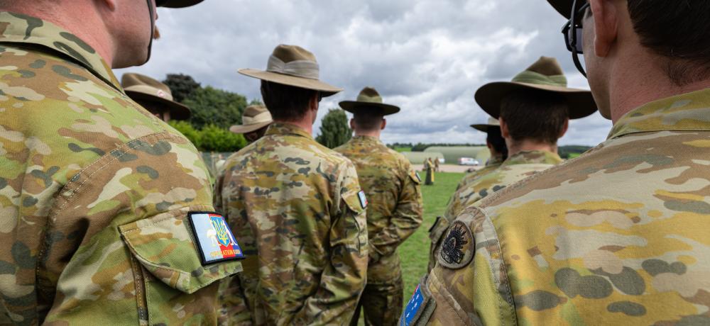 Armed Forces of Ukraine personnel were farewelled by ADF personnel at the course graduation ceremony, as part of during Operation Kudu in the United Kingdom