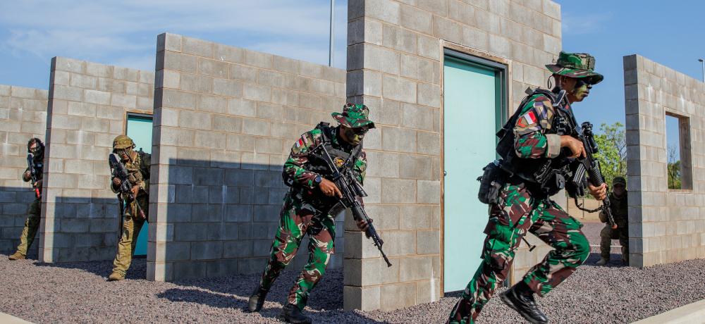 Australian Army soldiers with soldiers from the Indonesian National Armed Forces, at the Urban Operations Training