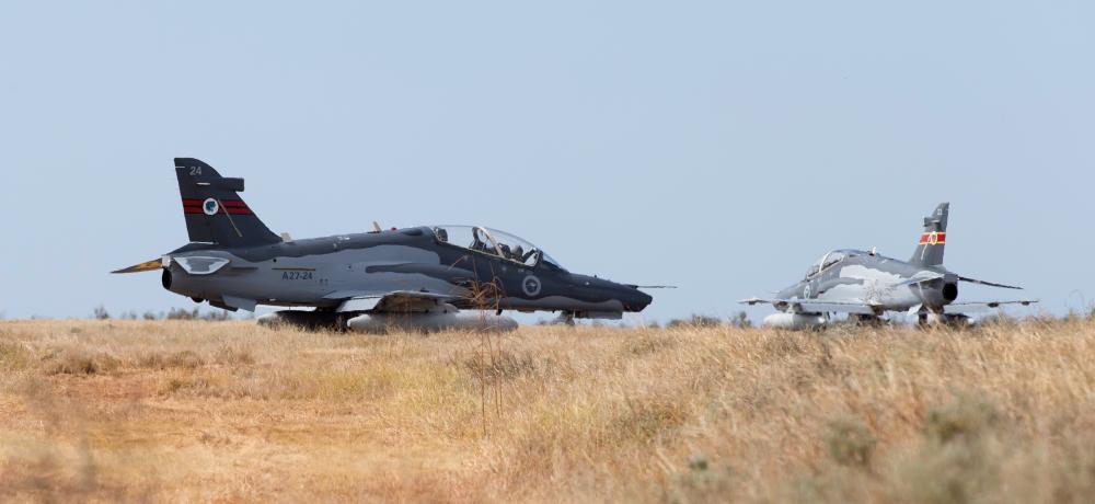 79SQN A27 Hawks taxi Northern Shield 2015.