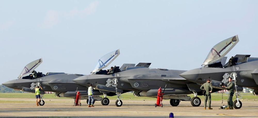 F35