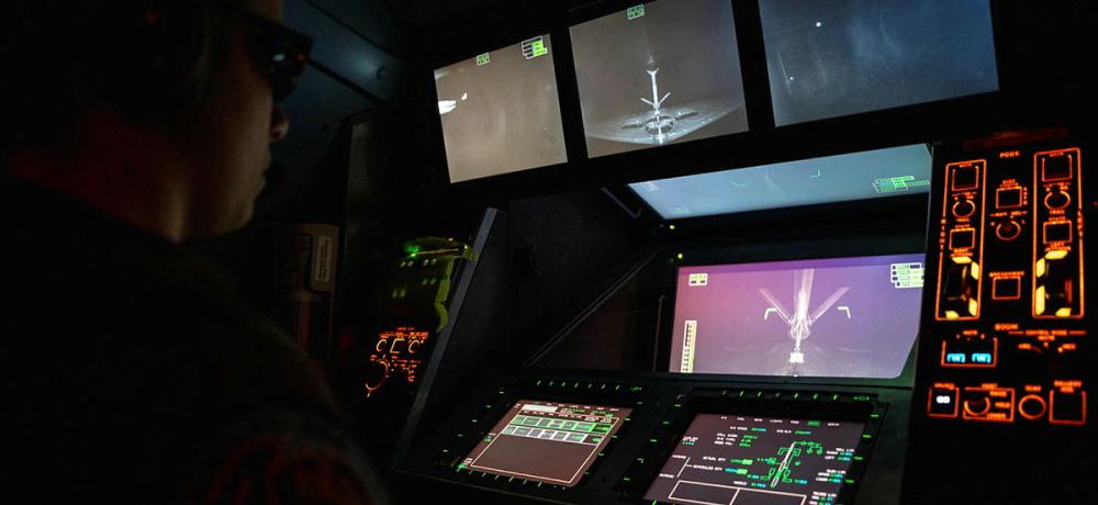 Operator AI artificial Intelligence Defence Images