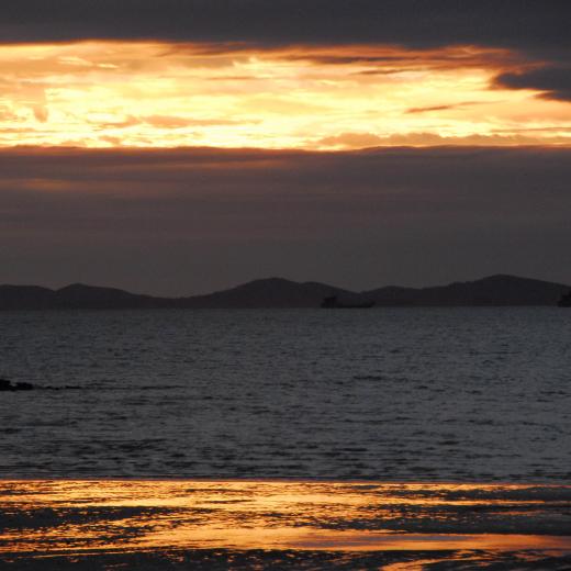 Sunrise at Sarbina Point, Shoalwater Bay Training Area, QLD during exercise Talisman Saber 07.