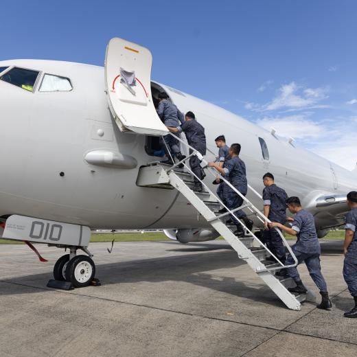 Royal Brunei Navy tour a Royal Australian Air Force P-8A Poseidon