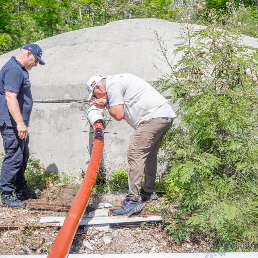 Kiribati water top up from ADV Reliant.
