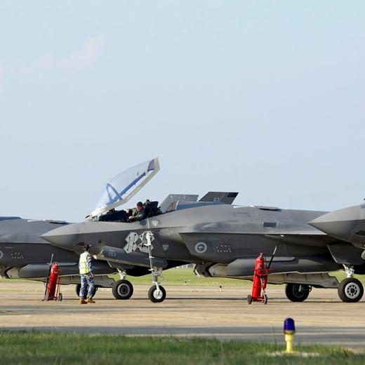 F35